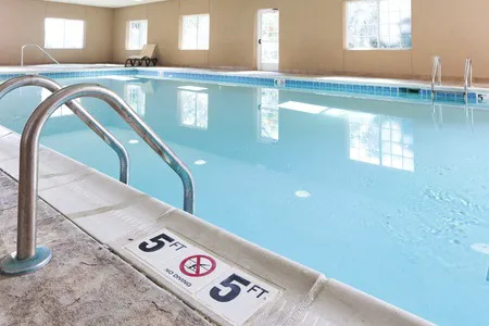 Country Inn & Suites by Radisson, Goodlettsville, TN 5