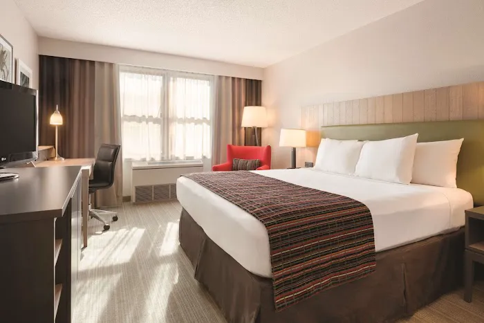 Country Inn & Suites by Radisson, Goodlettsville, TN 5