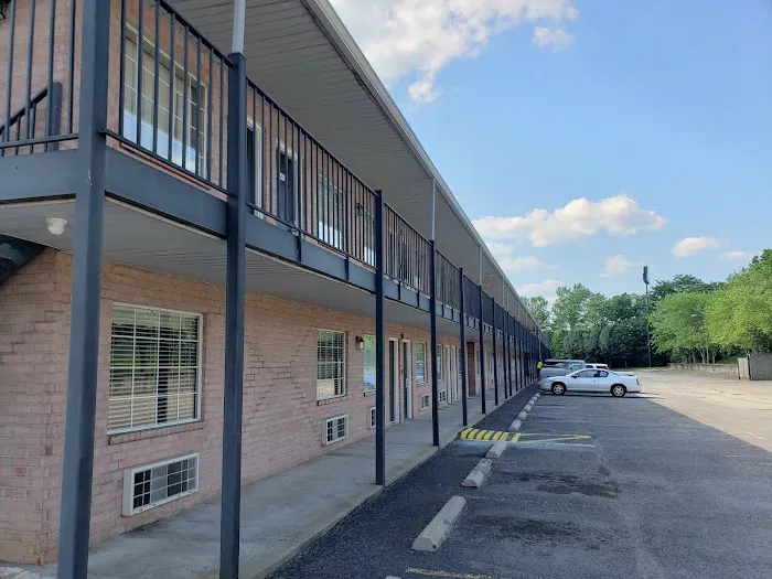 Days Inn by Wyndham Joelton/Nashville 5