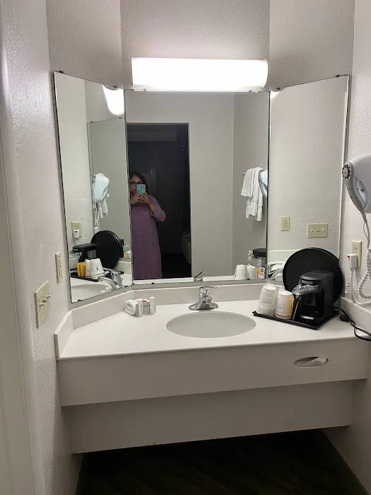 La Quinta Inn by Wyndham Nashville South 5