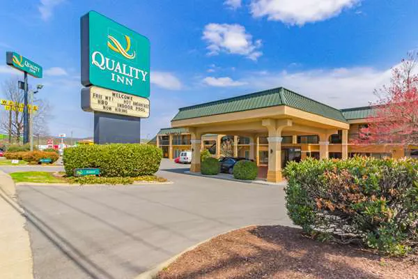 Quality Inn 4