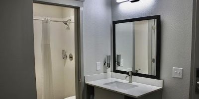Hummingbird Hotel