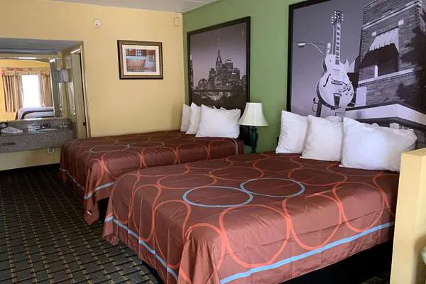 Super 8 by Wyndham Nashville Near Downtown / I-40 5