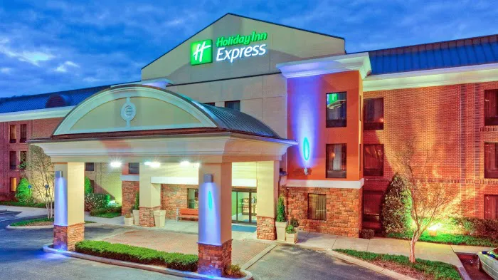 Holiday Inn Express & Suites Nashville - Brentwood I-65 by IHG 4