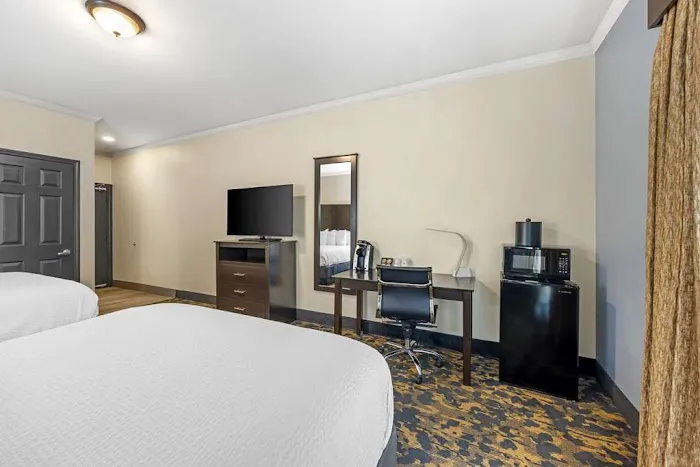 Best Western Brentwood 4