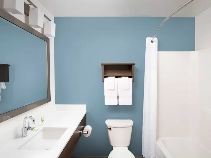 WoodSpring Suites Nashville Airport 4