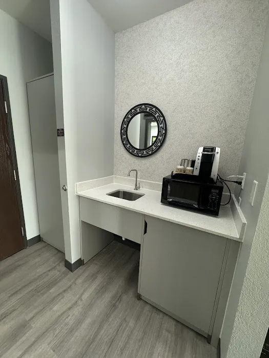 Brentwood Suites, Ascend Hotel Collection 5