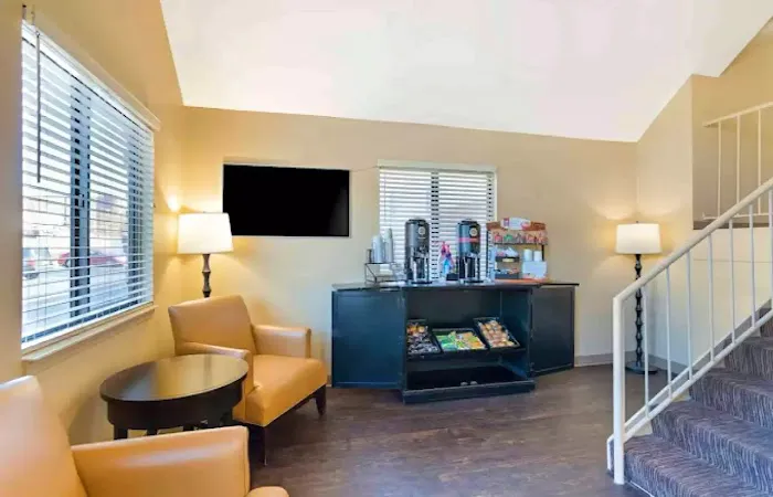 Suburban Studios Brentwood - Nashville 4