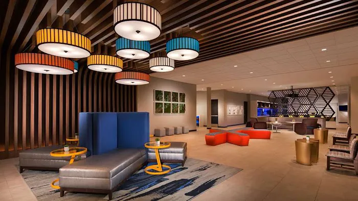 GLō Best Western Nashville Airport 4