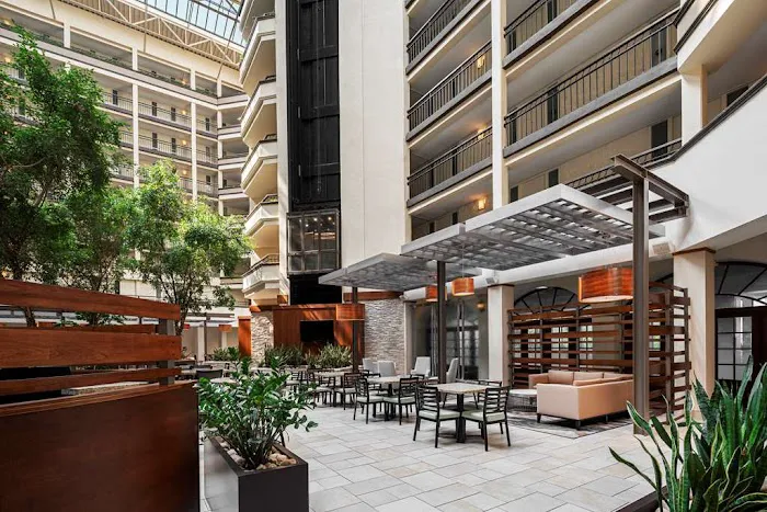 Embassy Suites by Hilton Nashville Airport 4