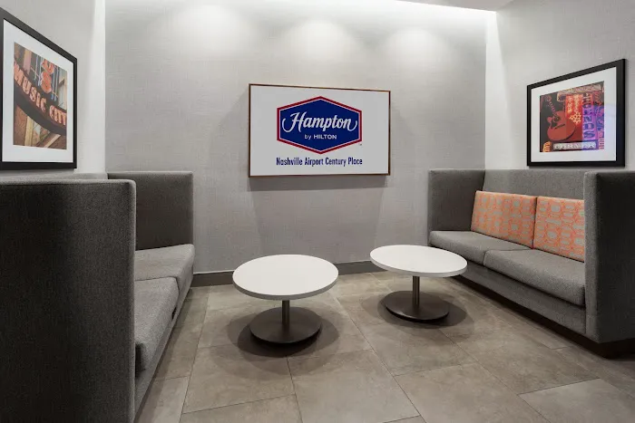 Hampton Inn by Hilton Nashville Airport Century Place 4