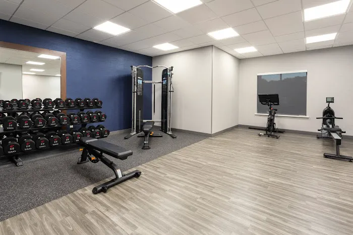 Hampton Inn by Hilton Nashville Airport Century Place 4