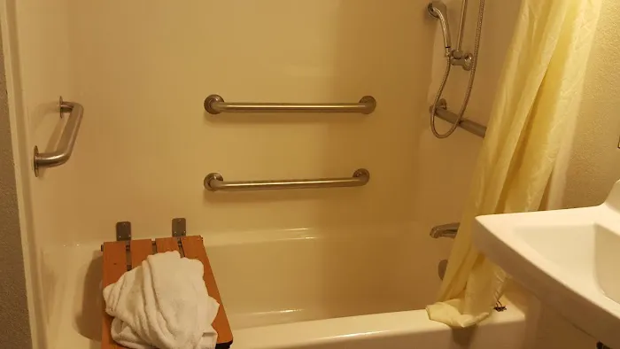 Somatel Nashville Airport Hotel 4