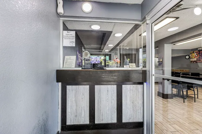 Knights Inn Antioch 5