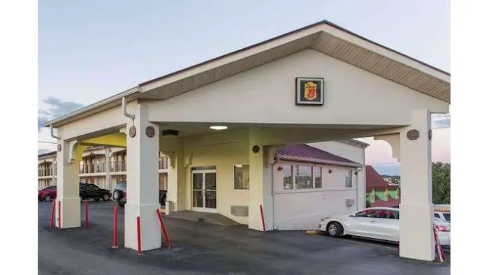 Super 8 by Wyndham Antioch/Nashville South East 5