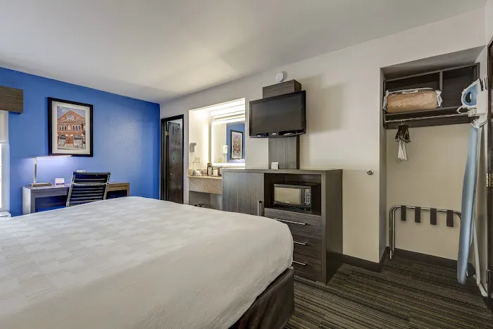 Alexis Inn and Suites Nashville 4