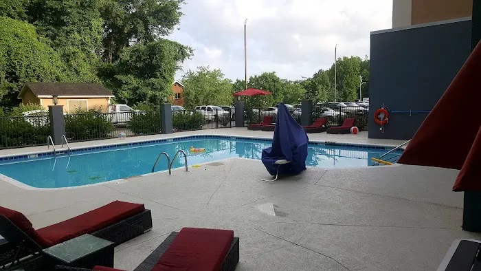 Comfort Suites Nashville Airport - BNA 4