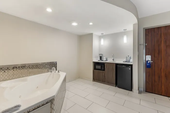 Holiday Inn Express & Suites Nashville Southeast - Antioch by IHG 4
