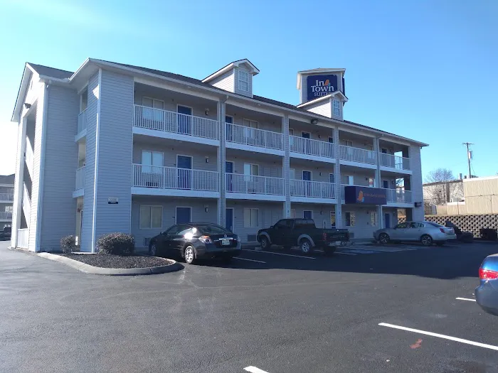 InTown Suites Extended Stay Nashville TN - Murfreesboro Pike 5
