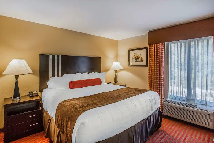 Quality Suites Nashville Airport 4