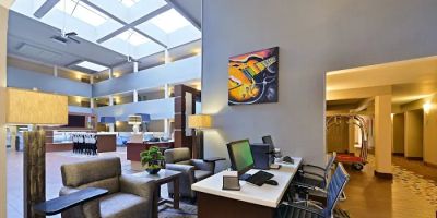 Quality Suites Nashville Airport