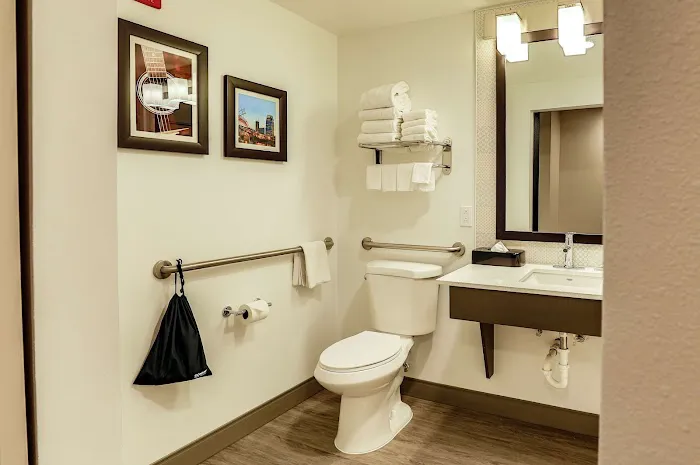 Country Inn & Suites by Radisson Nashville Airport TN 4
