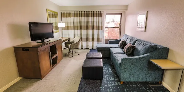 Hampton Inn & Suites Nashville-Airport 5