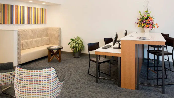 Holiday Inn Express Nashville Airport by IHG 5