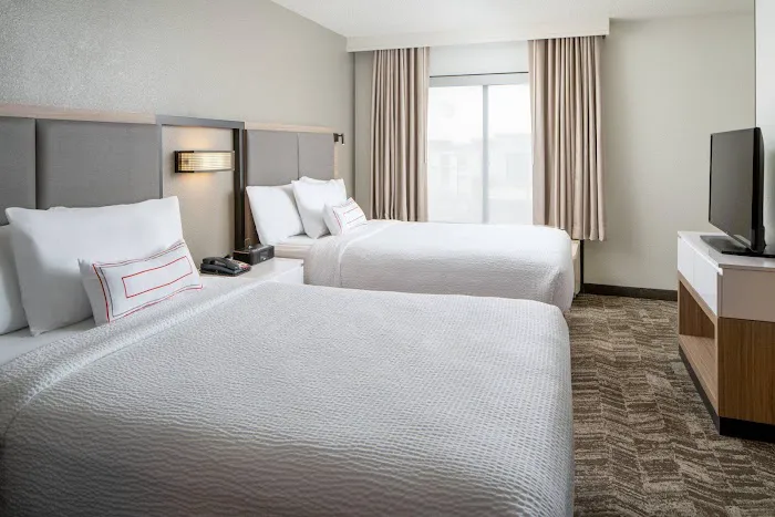 Sonesta Select Nashville Airport Suites 5