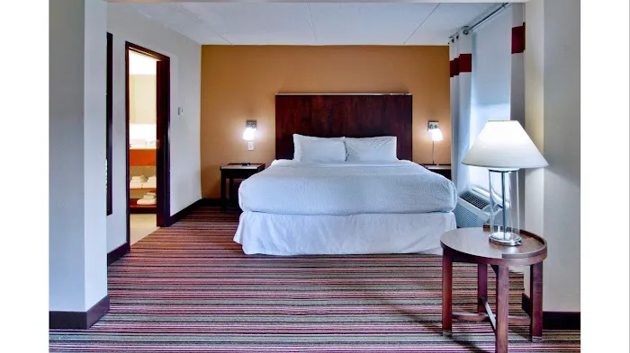 Four Points by Sheraton Nashville Airport 5