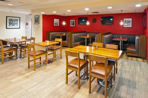 Four Points by Sheraton Nashville Airport 5