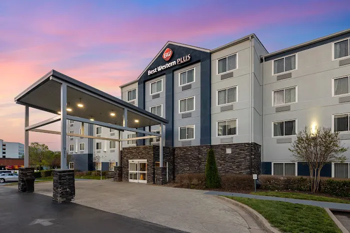 Best Western Plus Nashville Airport Hotel 5
