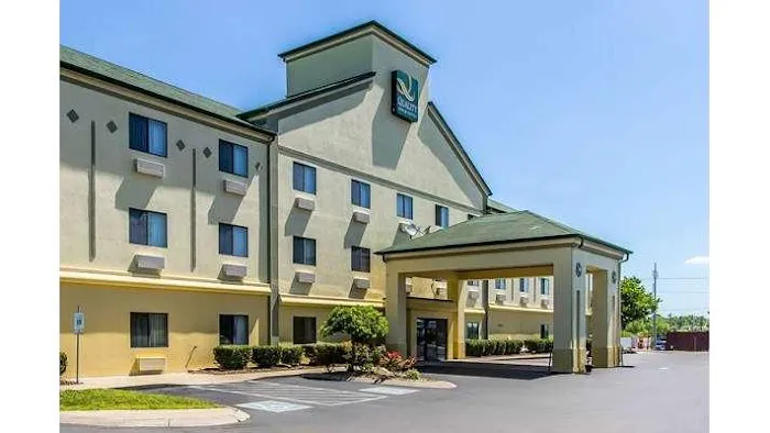 Quality Inn & Suites 4