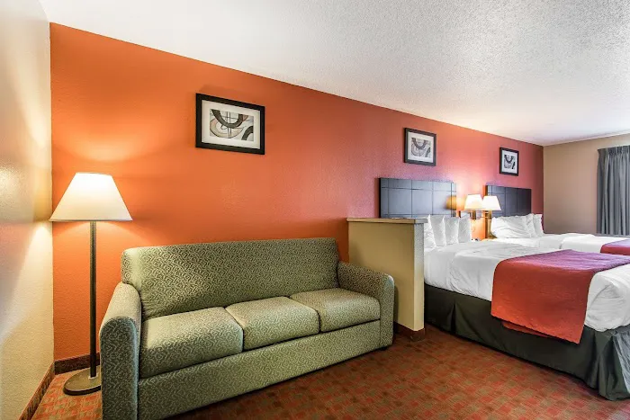 Quality Inn & Suites 4