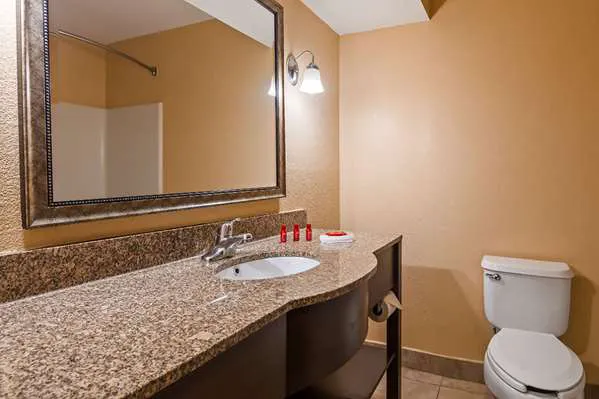 Baymont by Wyndham La Vergne 4