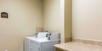 Comfort Suites