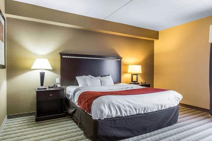 Comfort Suites 4