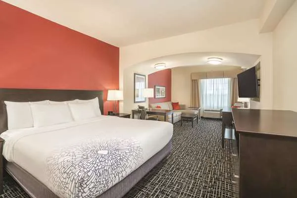 La Quinta Inn & Suites by Wyndham Smyrna TN - Nashville 4
