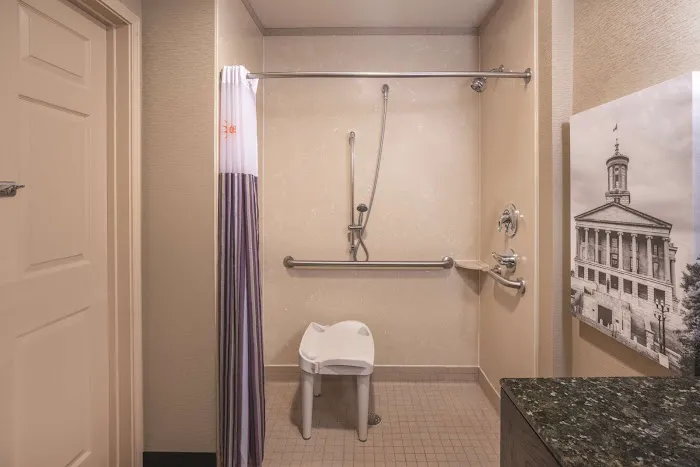 La Quinta Inn & Suites by Wyndham Smyrna TN - Nashville 4