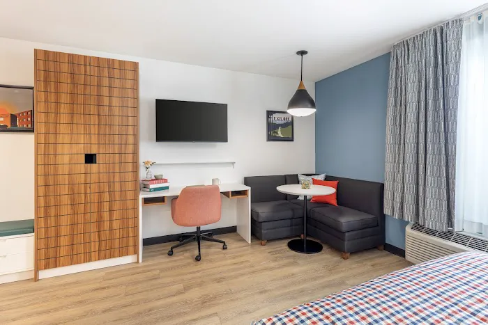 Uptown Suites Extended Stay Nashville TN - Smyrna 4