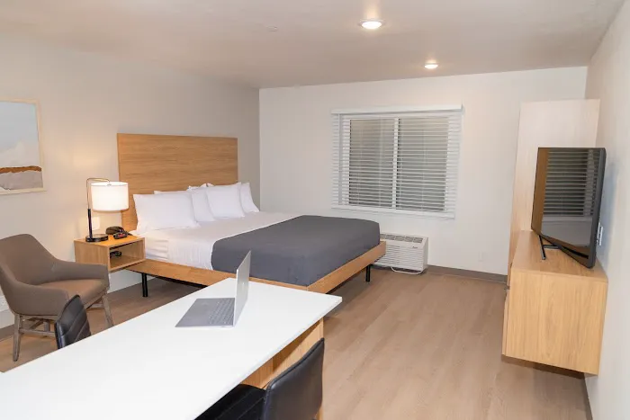 LivAway Suites - Smyrna 4