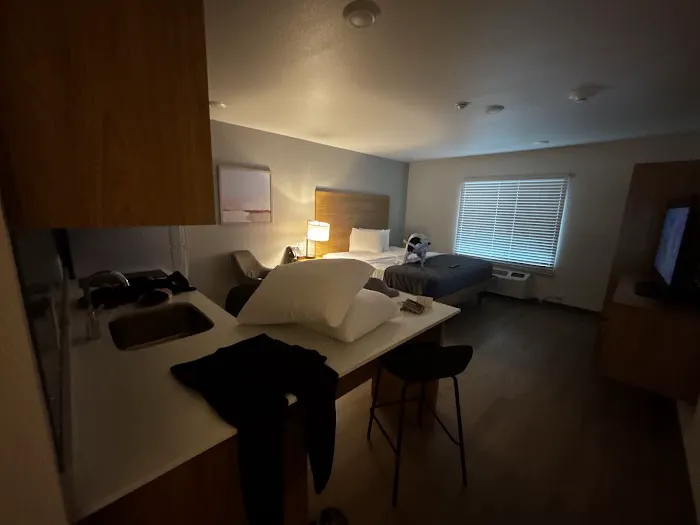 LivAway Suites - Smyrna 4