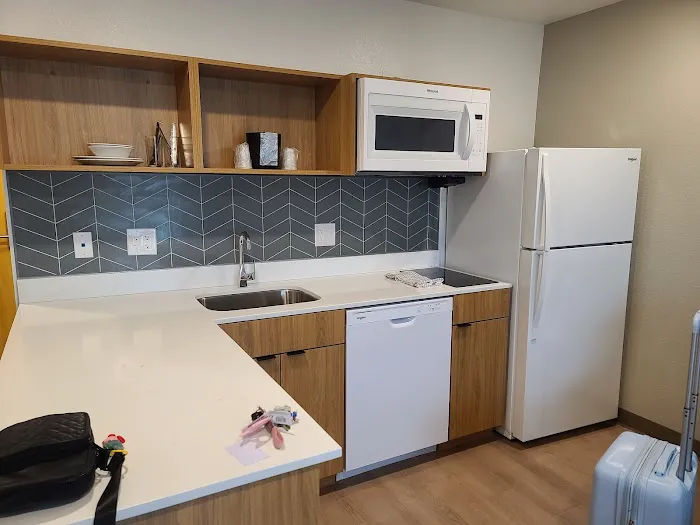 LivAway Suites - Smyrna 4