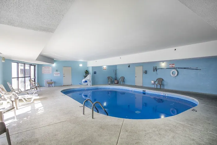 Rodeway Inn & Suites 4