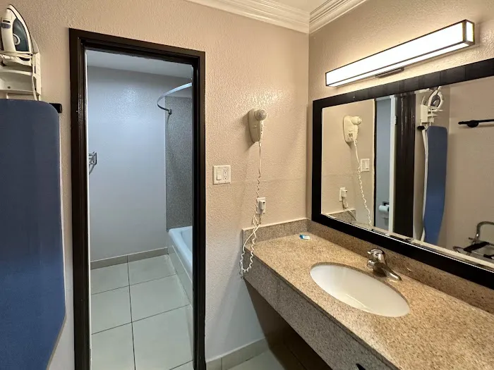 Studio 6 Suites Mesa, AZ – Near Downtown & Sloan Park 4