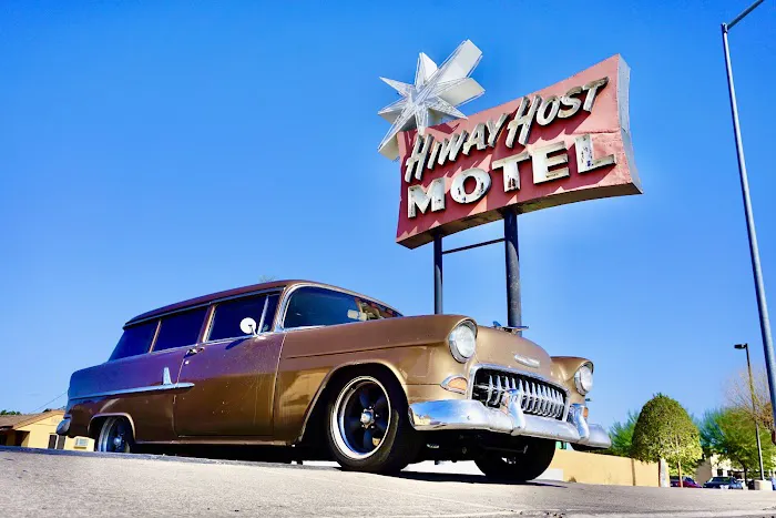 Hiway Host Motel 4