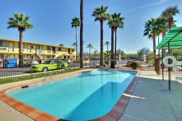 American Executive Inn Mesa 4