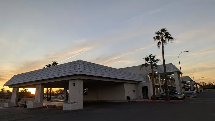 OYO Hotel Mesa AZ Downtown East 5