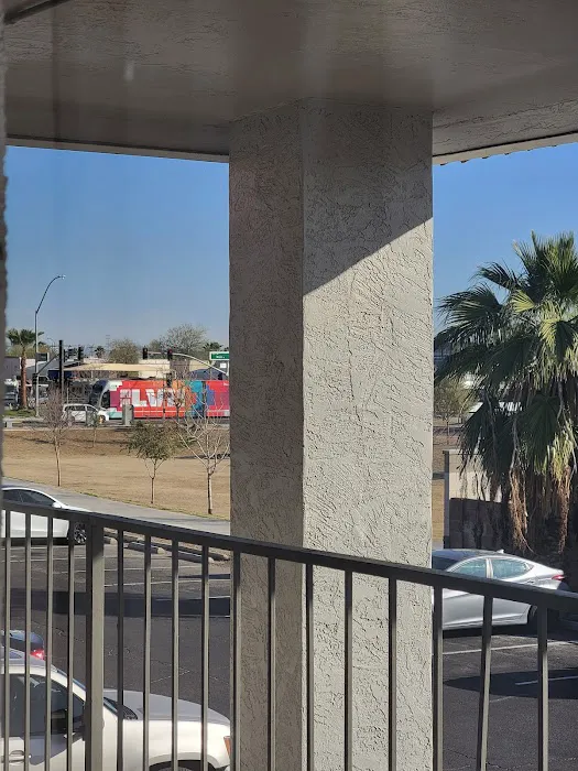 OYO Hotel Mesa AZ Downtown East 5