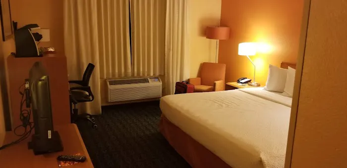 GreenTree Inn & Suites Mesa / Phoenix 4